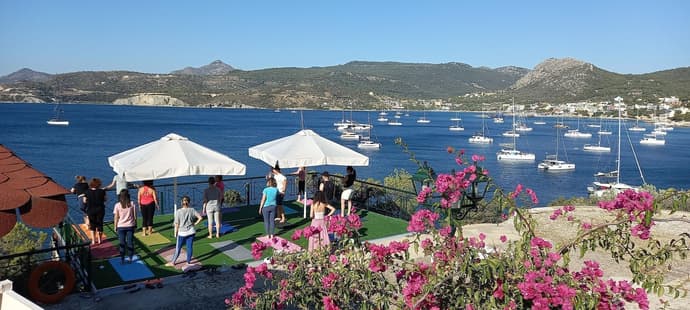 Kavos Bay Seafront Hotel