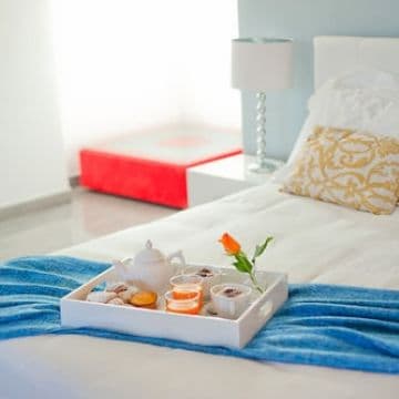 IL CORTILE DELLE ESPERIDI