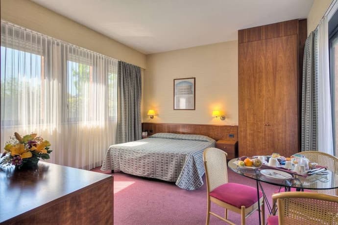 PETRA HOTEL & RESIDENCE