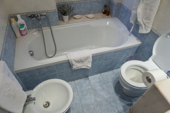 UN TUFFO NELLA BAIA DI CAPOMULINI