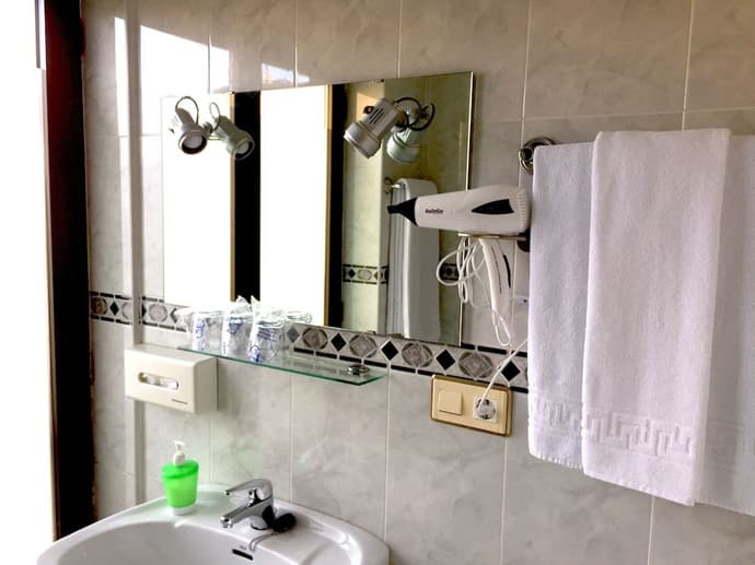 HOSTAL CONCEJO