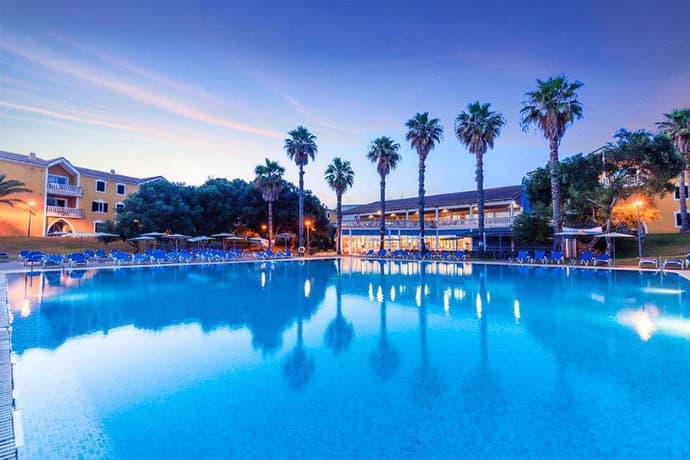 VIBRA BLANC PALACE APARTHOTEL