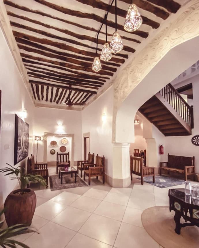 Smiles Stone Town Hotel 