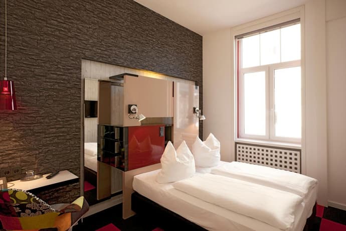 Hotel Cristall - Frankfurt City