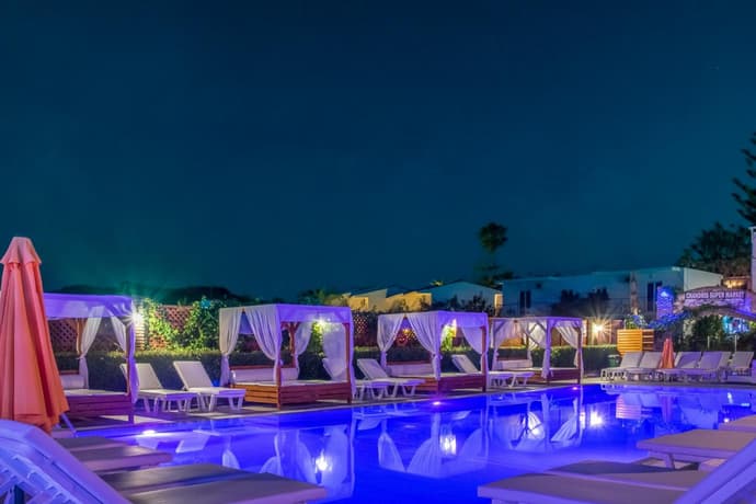 Chandris Apartments, 