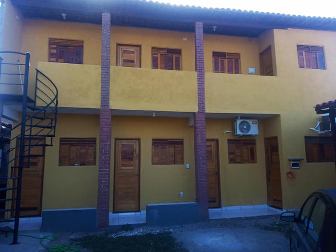 Casa do Mochileiro Airport Hostel & Pousada