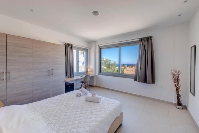 Chrysonisos Suites with Sunset & Seaviews near Kini