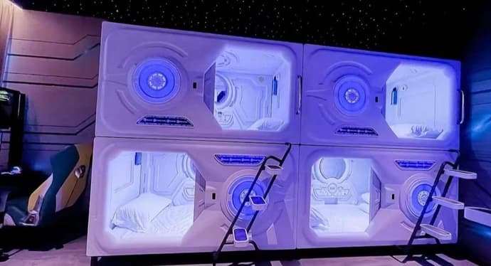 Limin Hostel Capsules