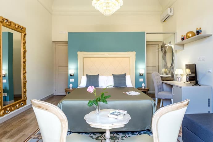 Kèramos Luxury Rooms