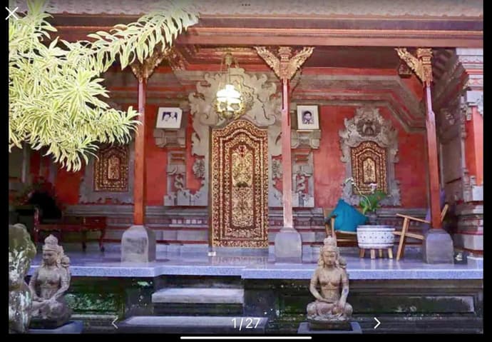 Royen Balinese Family Guest House- Traditional Batuan Homestay