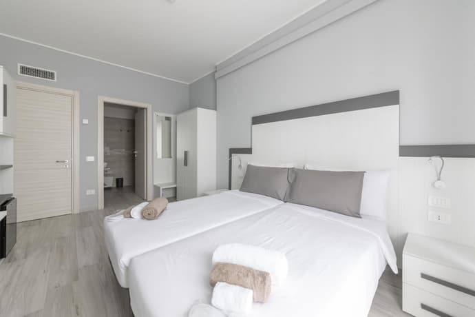 CHEZROMYK 2 the Kosher B&B, 