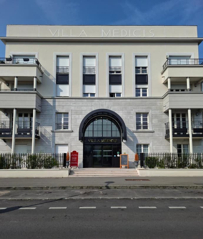 Villa Médicis Versailles Saint-Cyr-l'Ecole