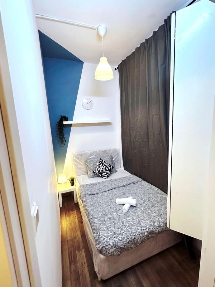 Inspire Partition Room in Al Seef Near Burjuman Metro