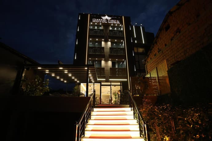 Hotel Luna, 