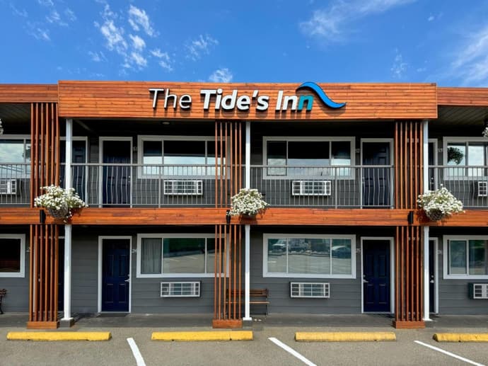 The Tide's Inn, 