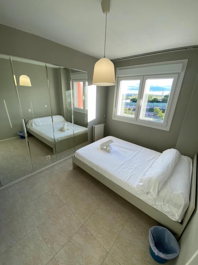 Habitación con baño compartido NO FUMADORES y gente no ruidosa