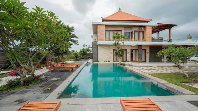 Mona Bali Villa