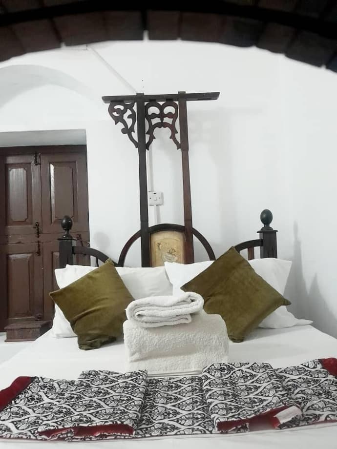 Gian Stone Town Apartment with Wi-Fi by Monalisa