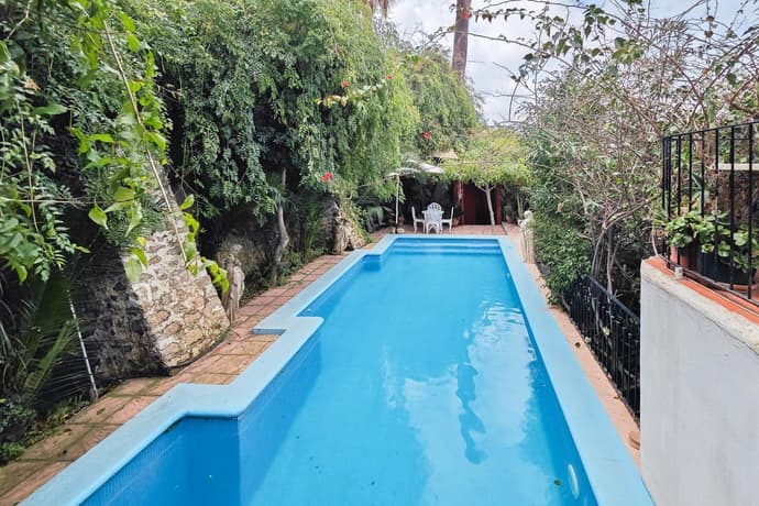 Navila Estudio en la piscina, 