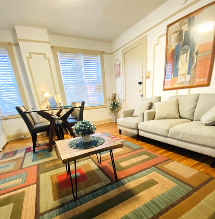 NYC Cozy Private Bedroom Parking & Near Subway - Business & Tourists