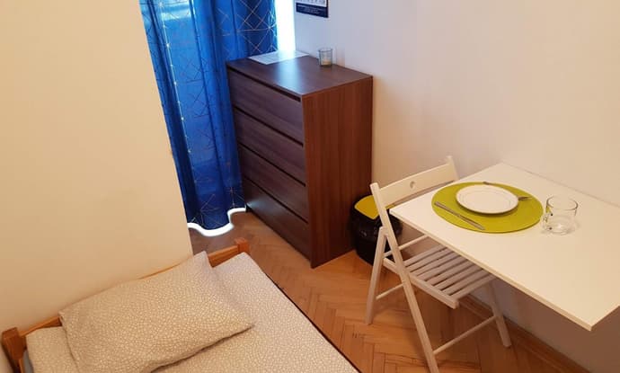 Niebieski Meander Pokoje blisko metra