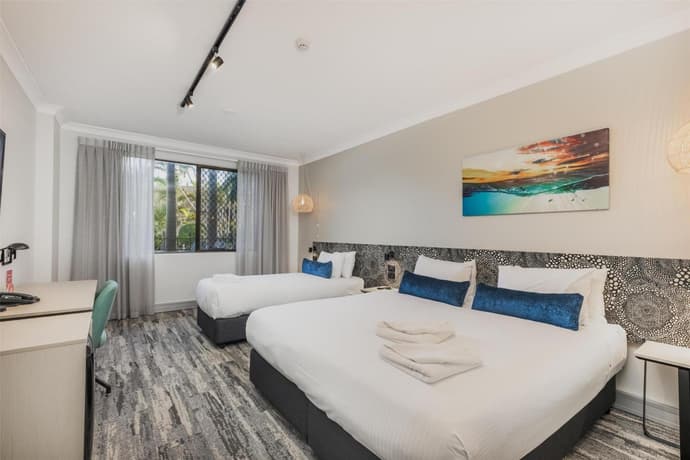 Nightelier Mermaid Waters, 