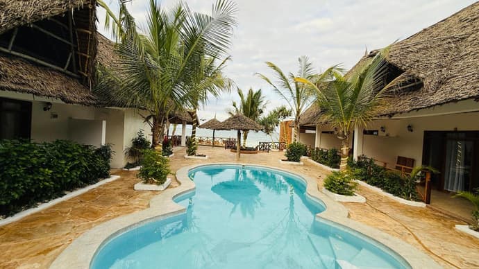 Moya Beach Hotel