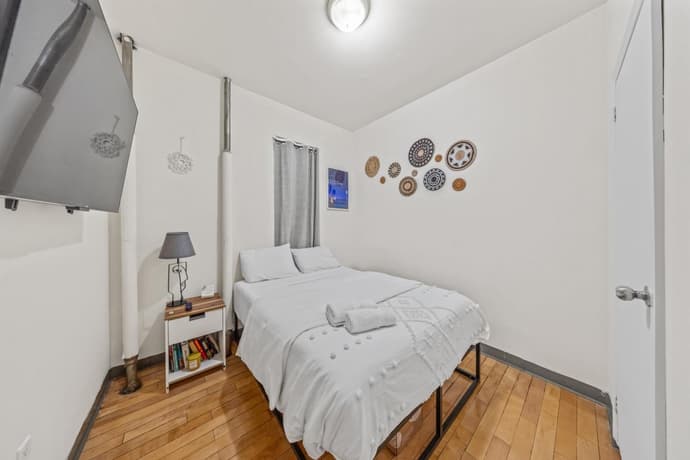 Steps from Everything - Modern 1-Bdr in Downtown's Union Square