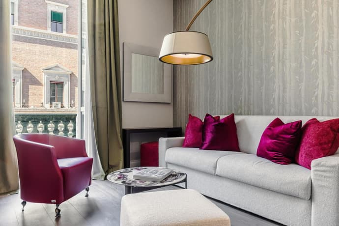 FOUR Suites Pantheon