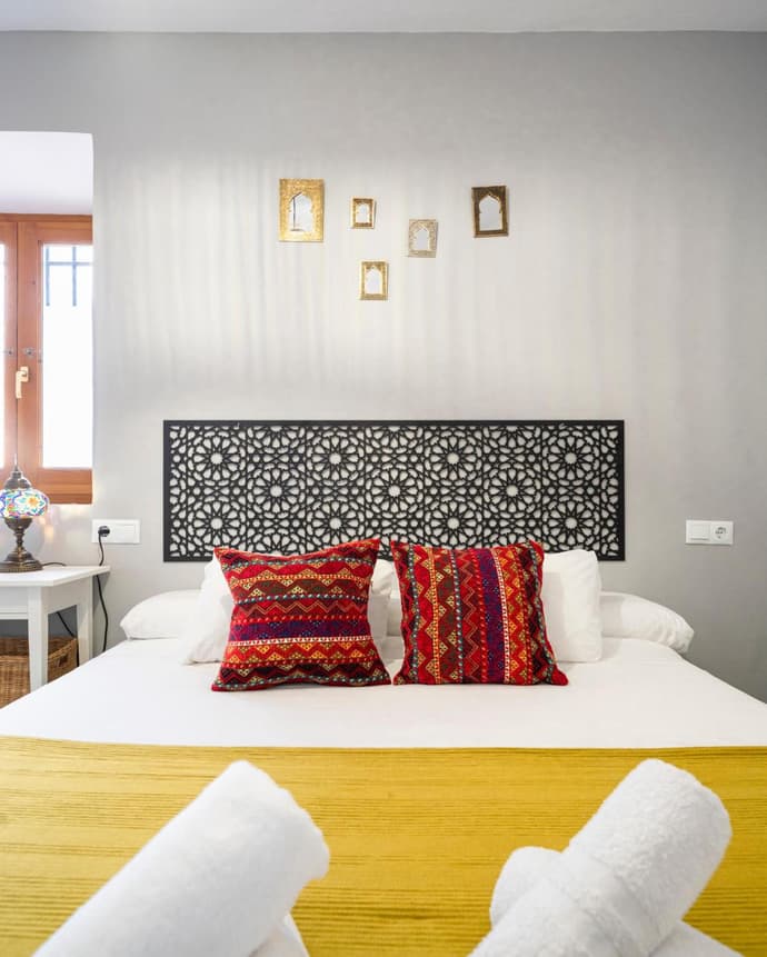 Warm Central Apartment Albayzin - Free Parking 15 min away, 