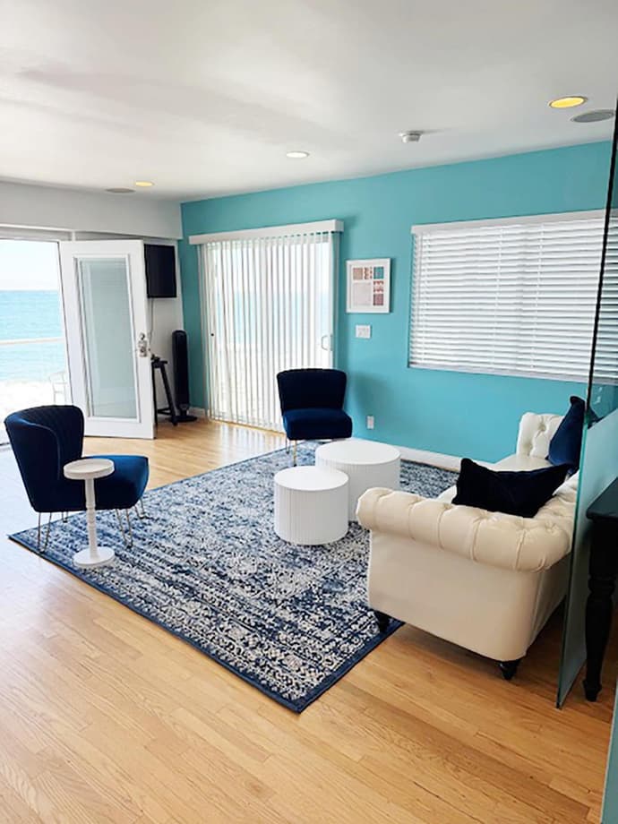 Malibu Private Beach Apartments, 