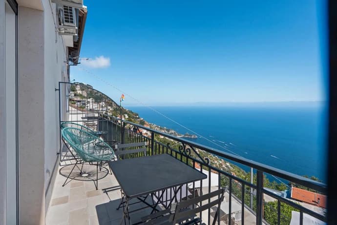 Blue View Luxury Rooms