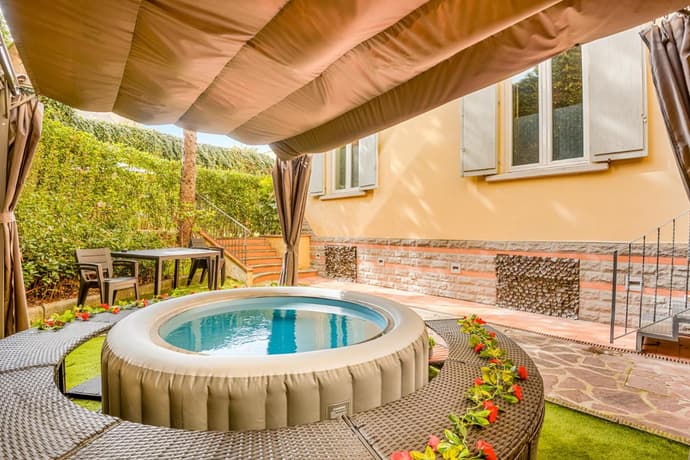 Aurora Garden Lodging - Rooms & Apartment