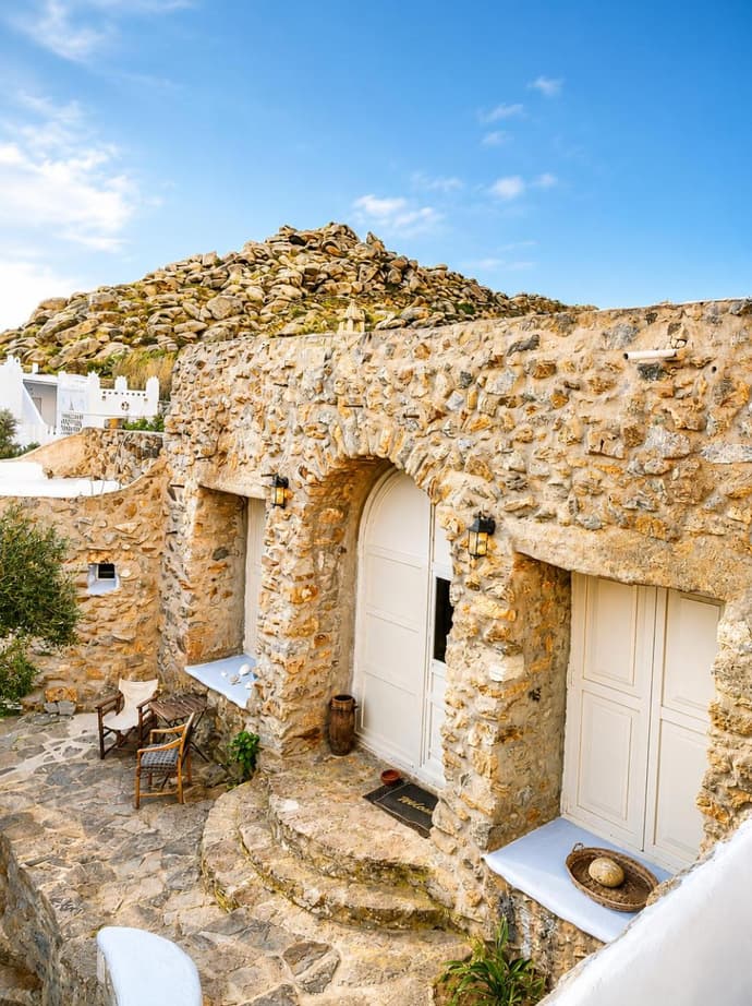 Artemis Cottage Authentic Mykonian Stone House near Super Paradise