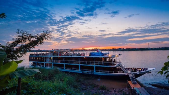 Toum Tiou II – 9 Days / 8 Nights: Ho Chi Minh to Siem Reap