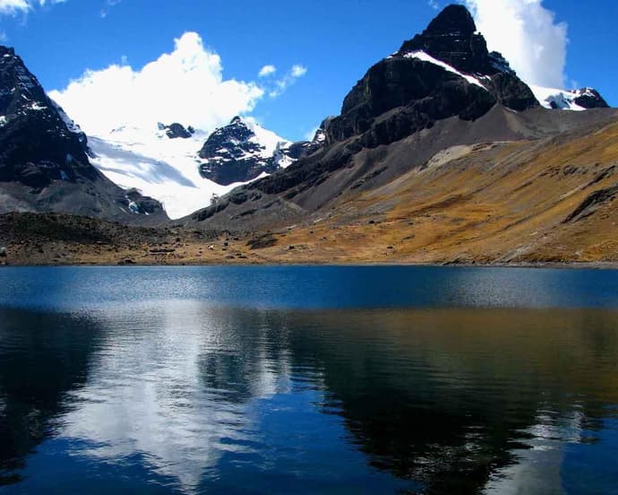Cordillera Real: Desde los Andes hasta el Salar de Uyuni 