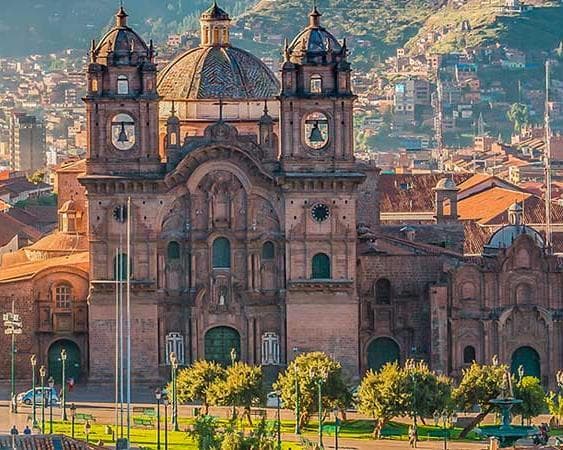 Machu Picchu y Valle Sagrado 03 Días / 02 Noches