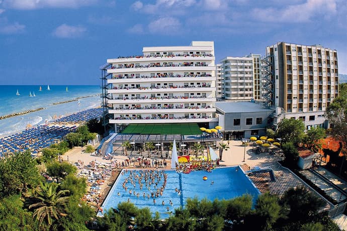 Serena Majestic Hotel 2023 - GATTINONI