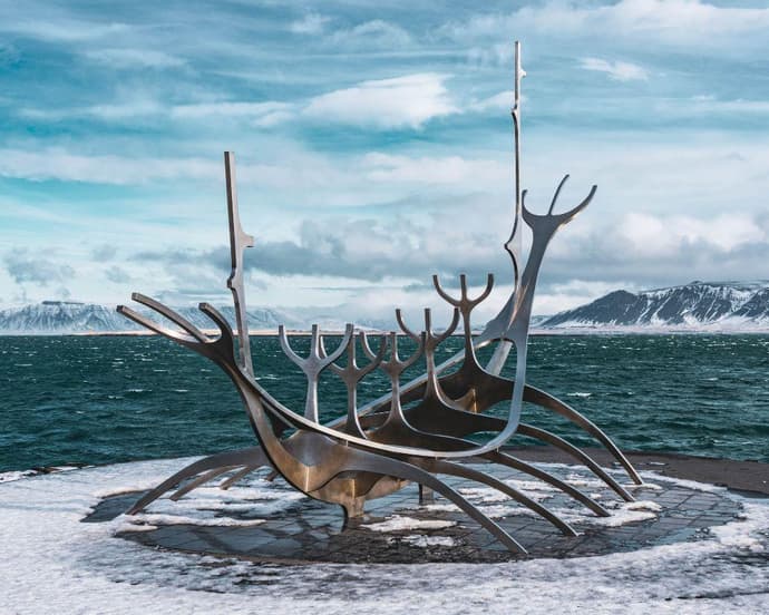 EXPLORE ISLANDA Magico Inverno