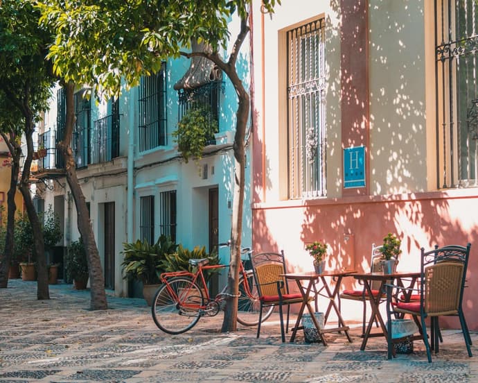 I colori dell’Andalusia, patria di Pablo Picasso.
