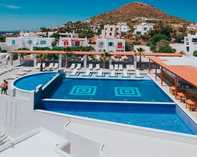 NAXOS: SEACLUB NAXOS GRAND