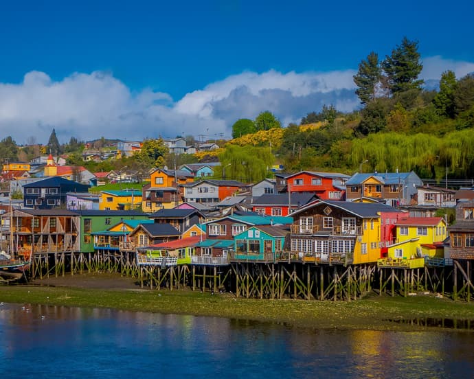 Bloqueo Puerto Varas & Full Day Chiloé Via SKY - Hotel Radisson