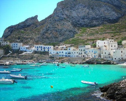 Stay in Favignana