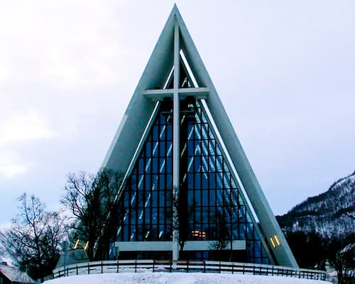 CAPITALES DE LAS AURORAS BOREALES 2027