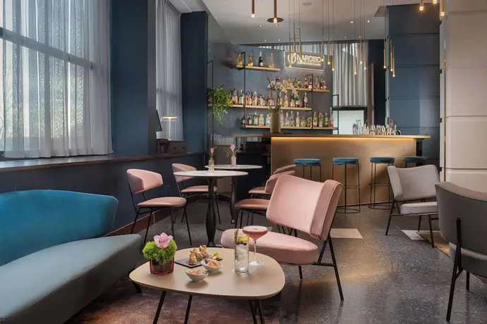 NH Firenze, Primary image