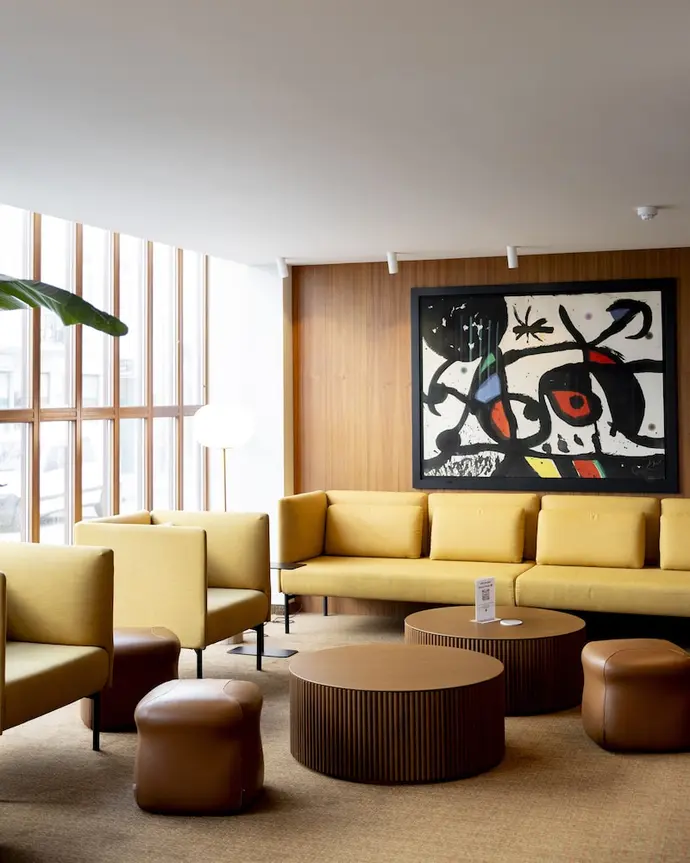 Hotel Noreg, Primary image