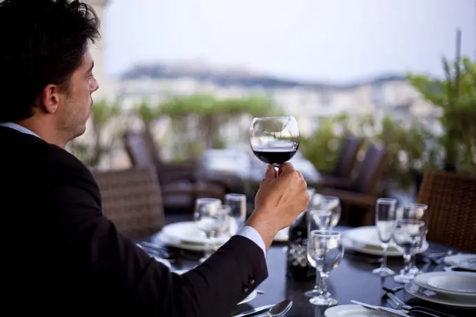 Crystal City Hotel, Primary image