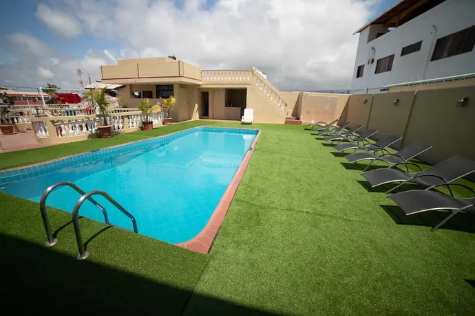 Hotel Red Booby, Primary image