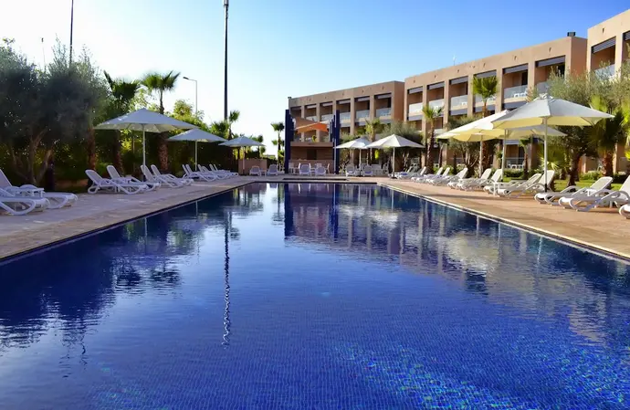 Wazo Hôtel, Primary image