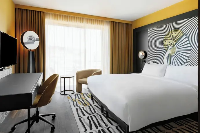 Renaissance Zürich Tower Hotel